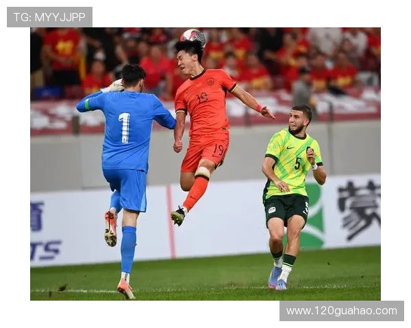 中国足球队力克日本队晋级亚洲杯四强 国足展现新风貌