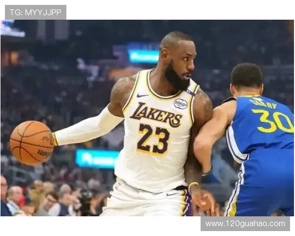詹姆斯伤退勇士逆袭胜湖人，浓眉发挥失常难救球队
