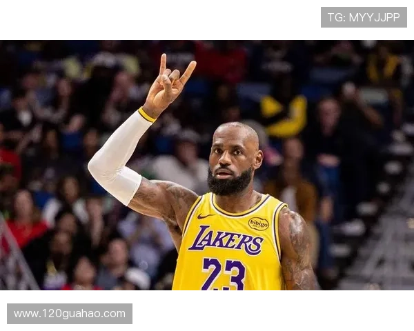 詹姆斯领衔湖人全力冲击季后赛 近期多项交易大换血球队新面貌